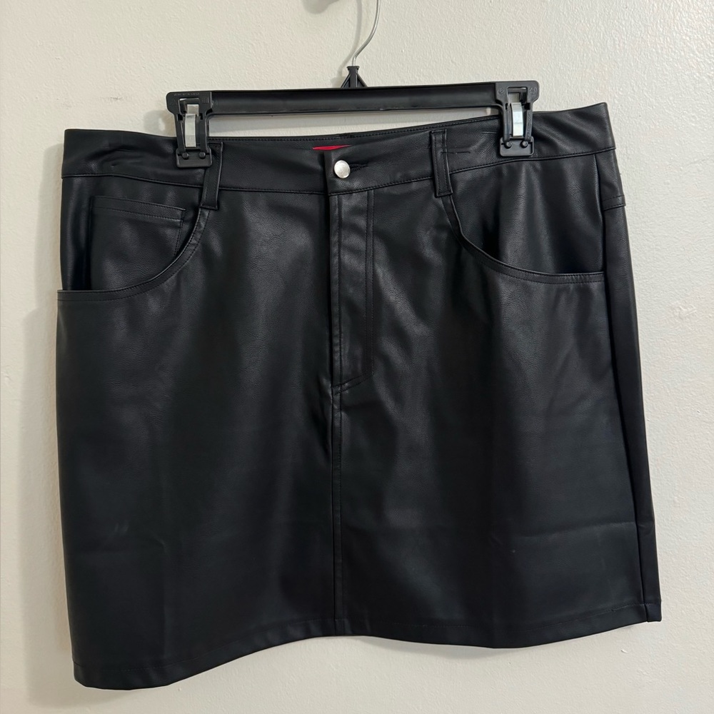 Guess faux leather skirt